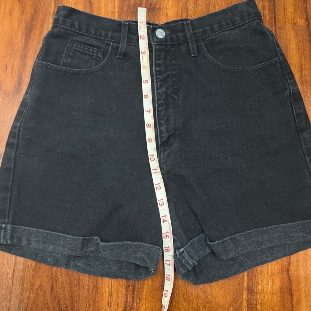 Guess Denim Black Vintage Shorts Size 32 - Picture 7 of 7